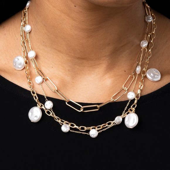 paparazzi Jewelry - Blissful Ballad - Gold Necklace